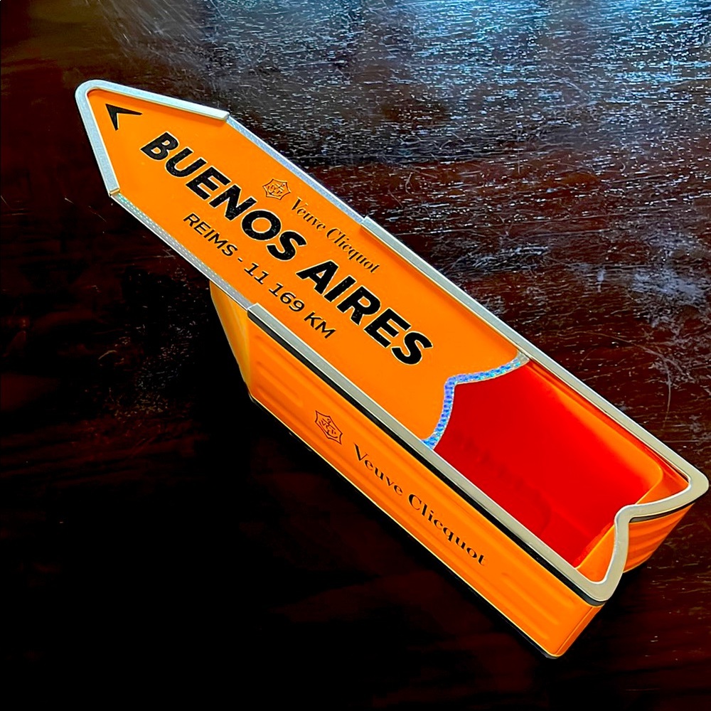 Veuve Clicquot Orange Champagne Arrow Sign BUENOS AIRES